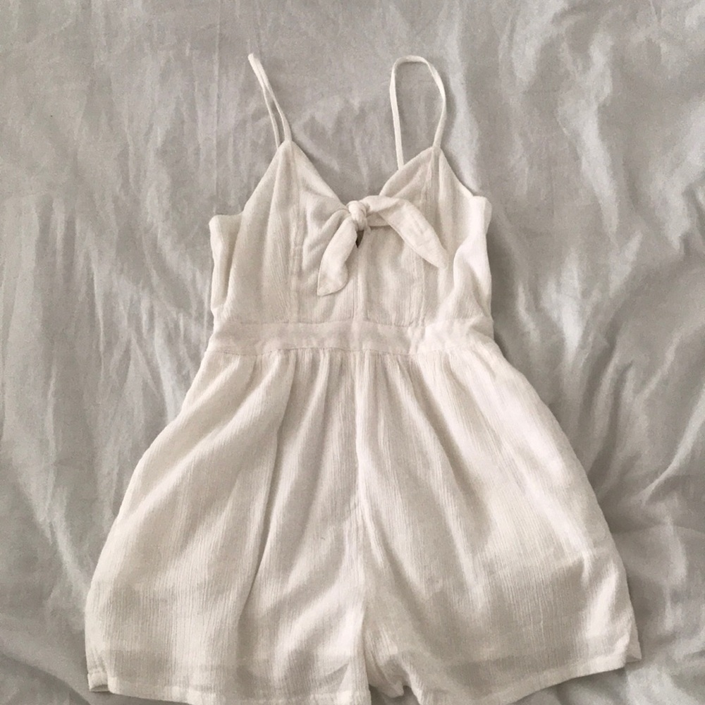 Aerie white romper XXS/Xs